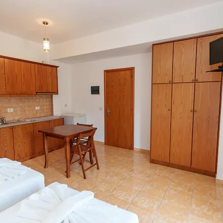 Abiori 2 فندق مبيت وإفطار