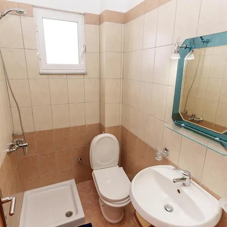 Bed & Breakfast Abiori 2